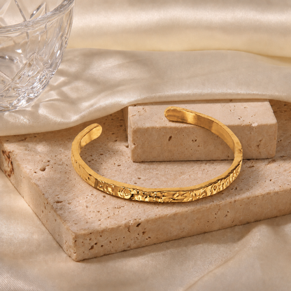 Mollymook Cuff