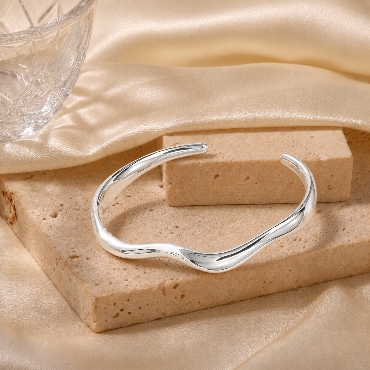 Esperance Cuff