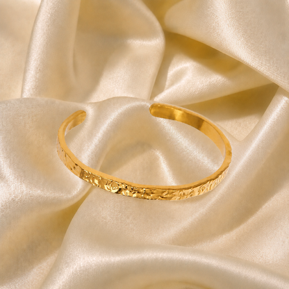 Mollymook Cuff